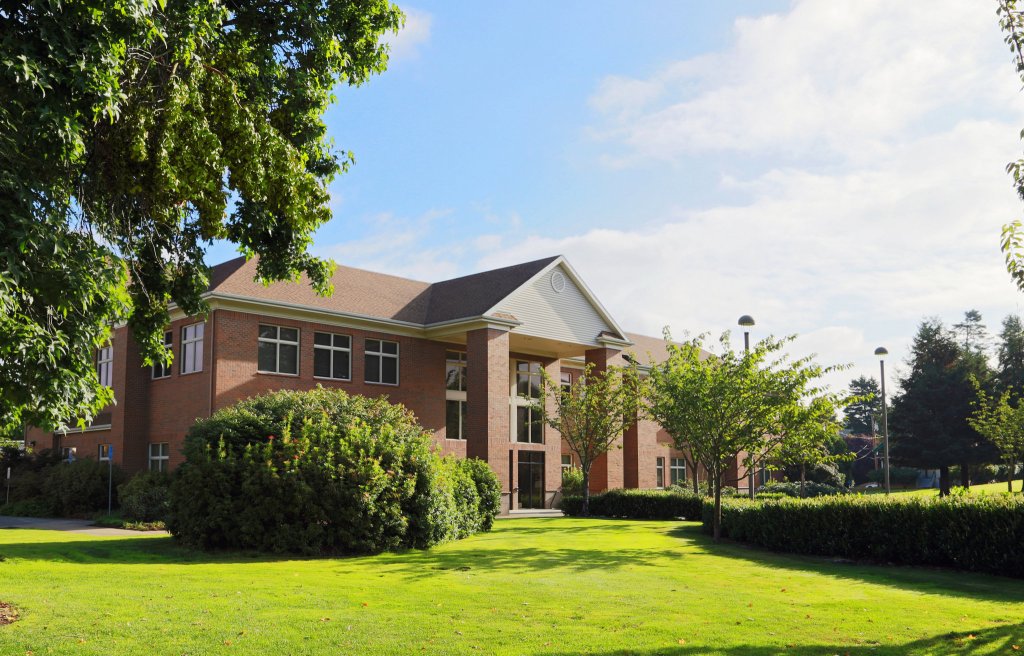 multnomah-university-seminary-f9bfb6da09aa1cc9